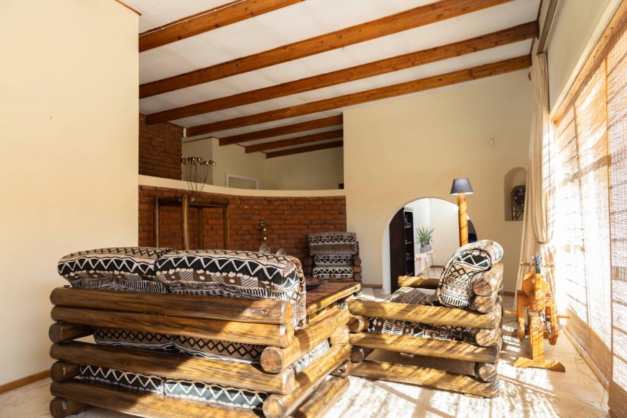 4 Bedroom Property for Sale in Ifafi North West